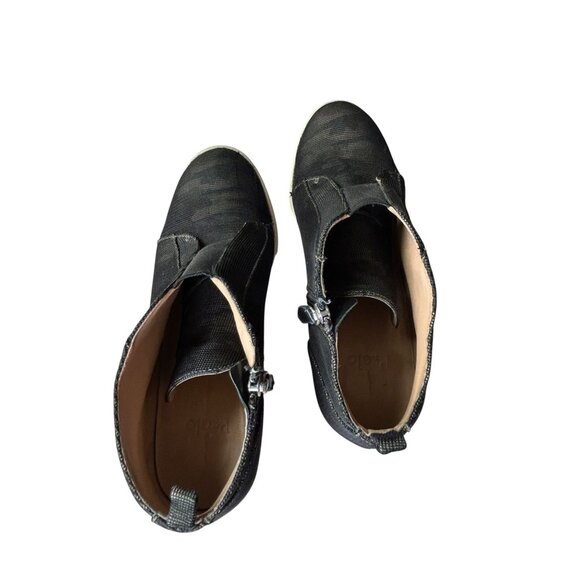 Linea Paolo Women's Felicia Wedge Heel Boot Sz 9 Green Camo Side Zip - Picture 13 of 15